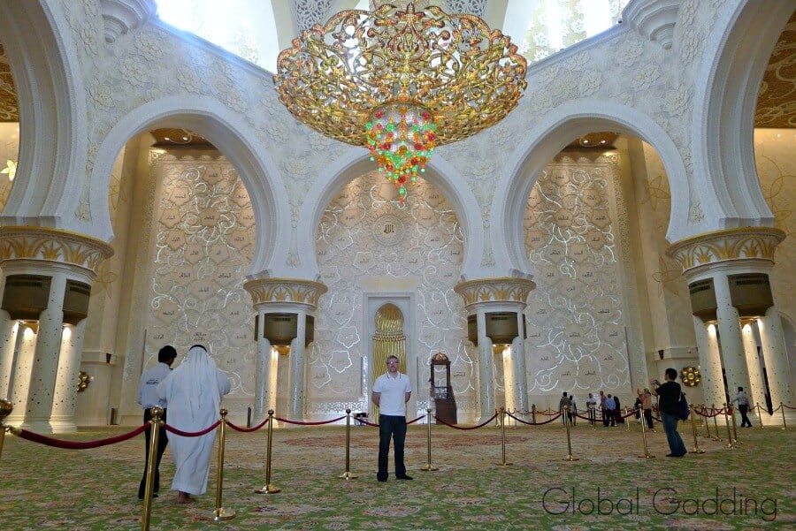main prayer hall sheikh zayed grand mosque