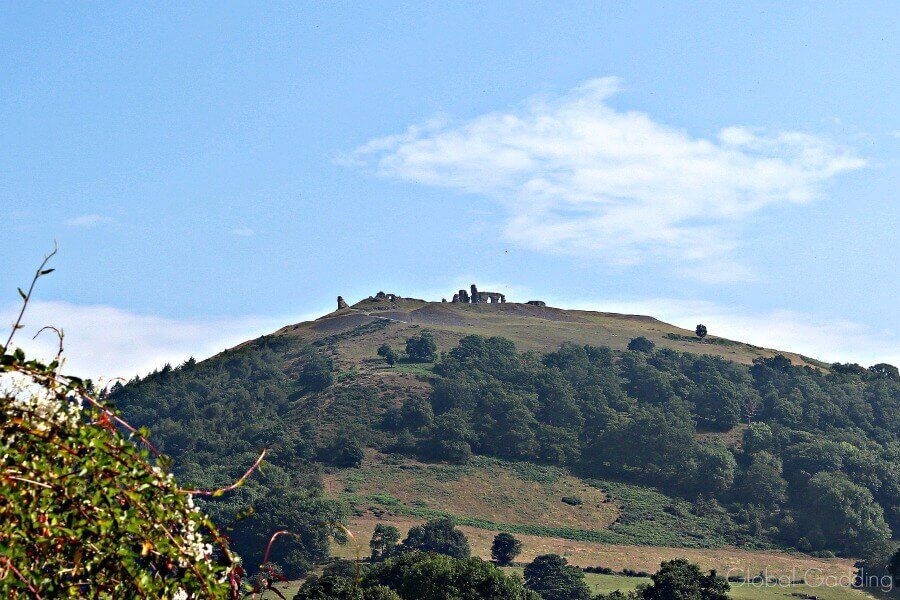 picturesque llangollen countryside