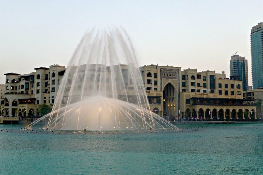 free dubai experiences dubai fountains