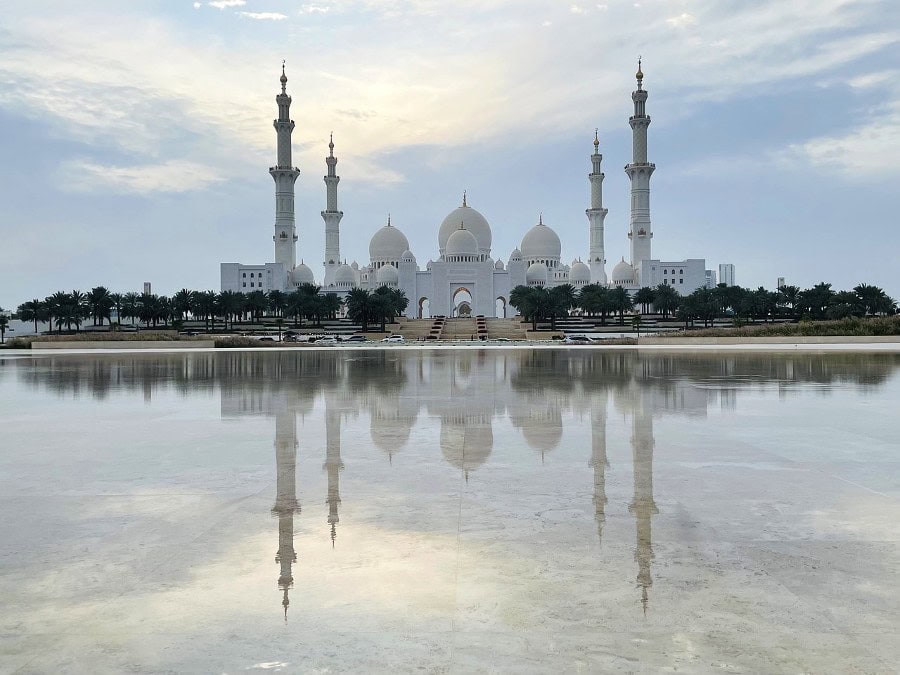 Exterior of Sheikh Zayed Grand Mosque Abu Dhabi