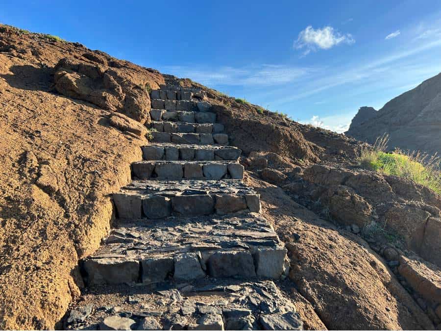 Stone steps along the final steep section of the Vereda da Ponta de São Lourenço hiking trail in Madeira