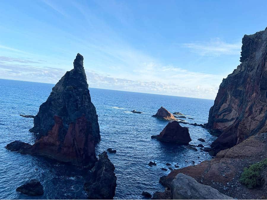 Sea stacks and dramatic volcanic rock formations along the Vereda da Ponta de São Lourenço trail, Madeira
