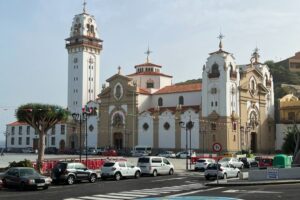 Candelaria town square and the imposing Basilica in the background.